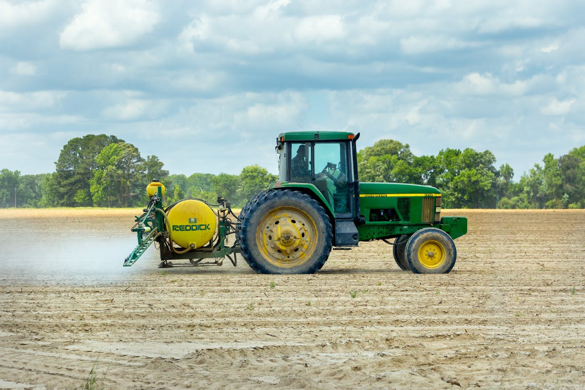 From Soil Property Maps to Clear Fertilization Zones
